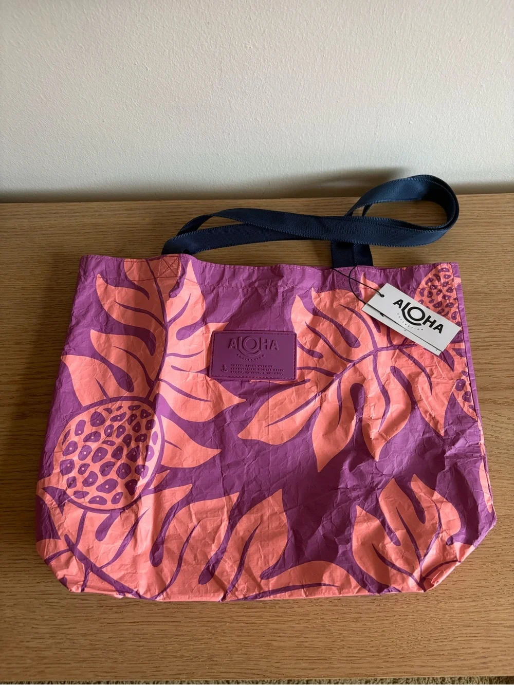 ALOHA Collection Packable Limited Edition reversible tote bag - New with tags